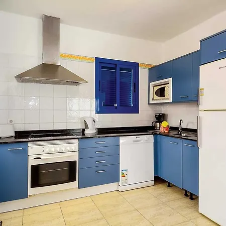 Playa Blanca Sleeps 6 Air Con Wifi * Playa Blanca (Lanzarote)