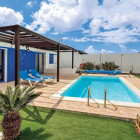 וילה Playa Blanca Sleeps 6 Air Con Wifi פלאיה בלנקה
